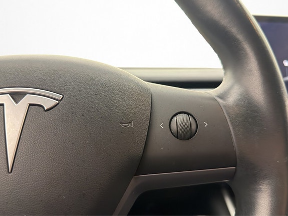 Tesla Model 3 16 of 30