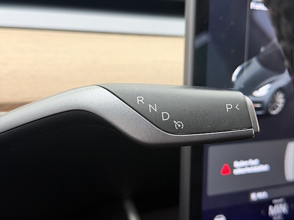 Tesla Model 3 17 of 30