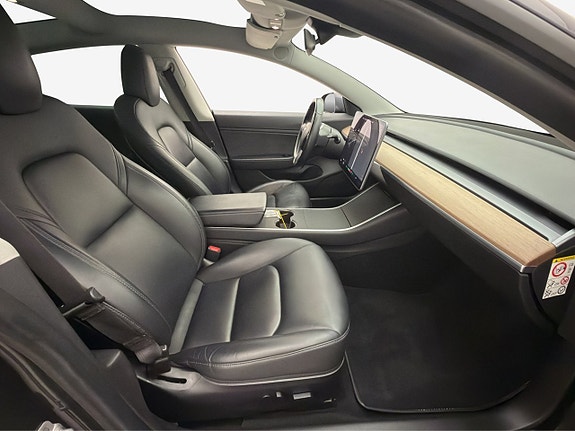 Tesla Model 3 25 of 30