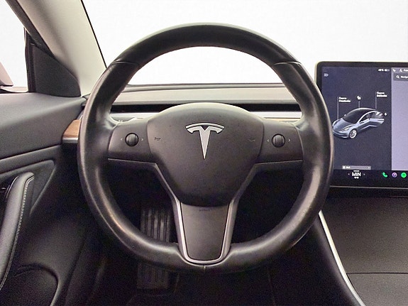 Tesla Model 3 14 of 30