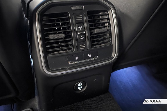 Porsche Macan GTS 18 of 24