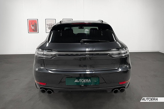 Porsche Macan GTS 7 of 24