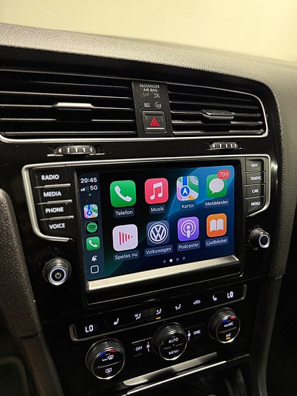 Volkswagen Golf VII 15 of 20