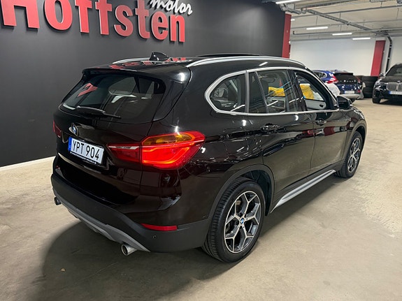 BMW X1 3 of 21