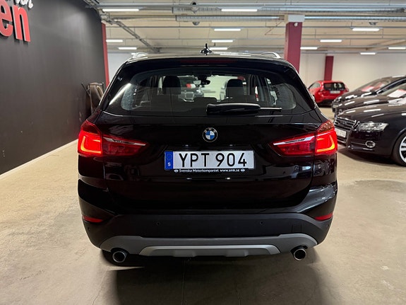 BMW X1 4 of 21