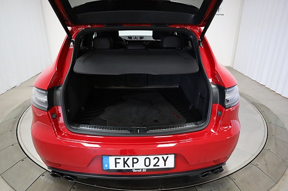 Porsche Macan GTS 9 of 27
