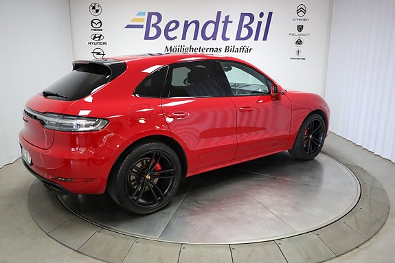 Porsche Macan GTS 13 of 27