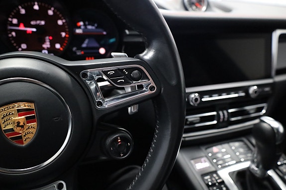 Porsche Macan GTS 18 of 27