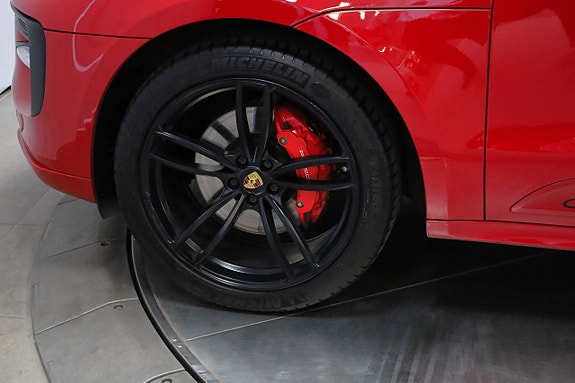 Porsche Macan GTS 27 of 27