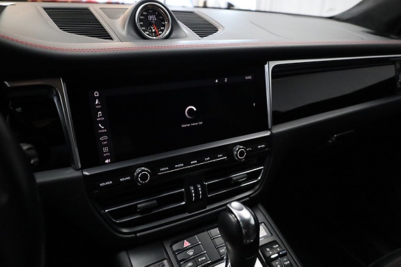 Porsche Macan GTS 23 of 27