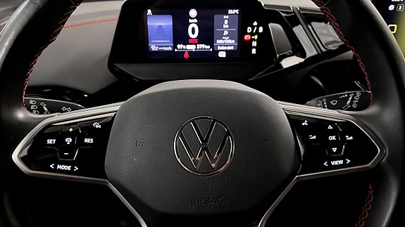 Volkswagen ID.4 GTX 17 of 19