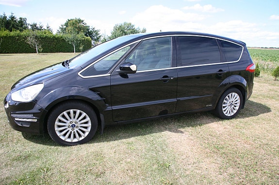 Ford S-MAX 3 of 22
