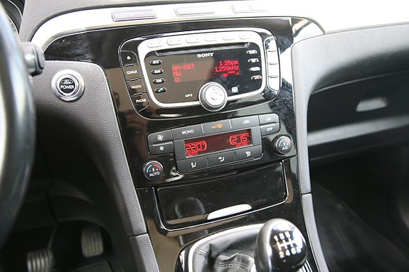 Ford S-MAX 14 of 22
