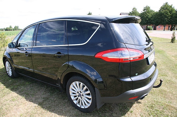 Ford S-MAX 8 of 22