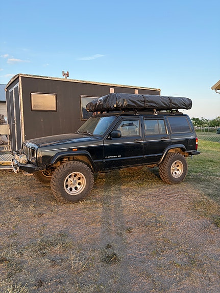 Jeep Cherokee 5 of 8