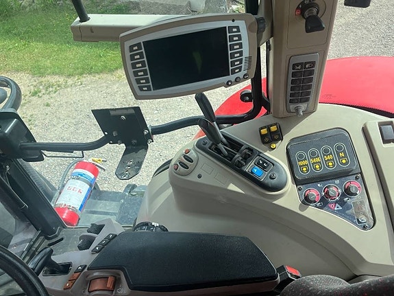 Massey Ferguson 7624 7 of 17