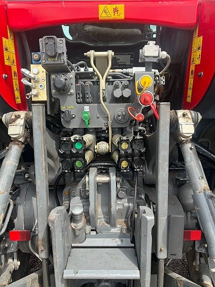 Massey Ferguson 7624 5 of 17