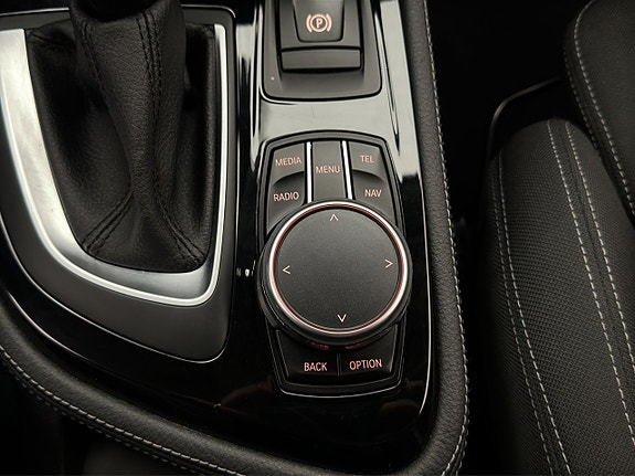 BMW 225xe 25 of 30