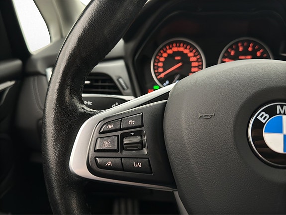 BMW 225xe 14 of 30
