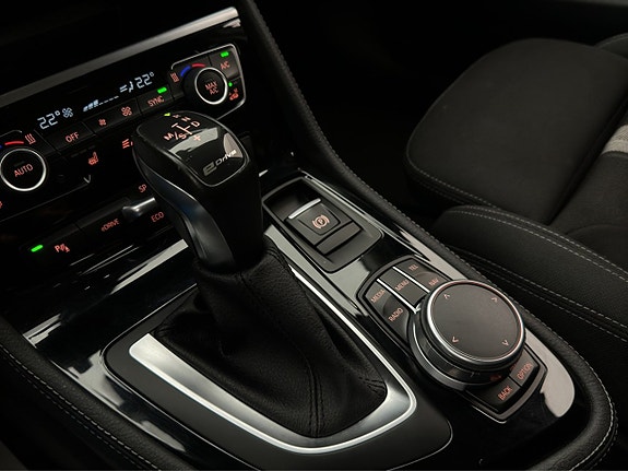 BMW 225xe 24 of 30