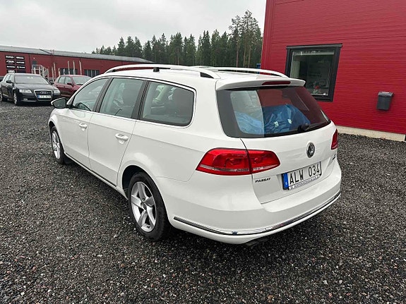 Volkswagen Passat 4 of 5
