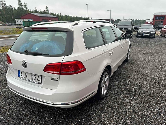 Volkswagen Passat 3 of 5
