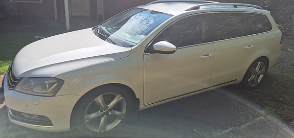 Volkswagen Passat 3 of 8