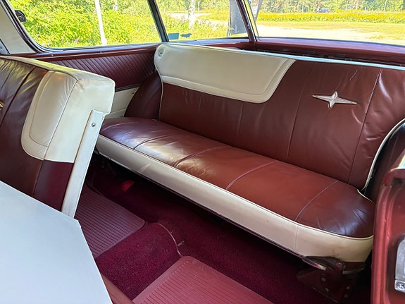 Pontiac Star Chief Safari 13 of 25