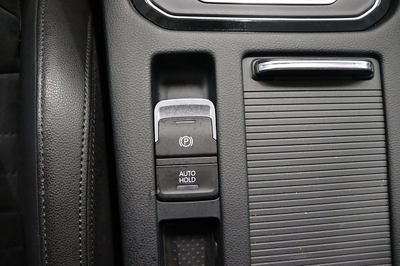 Volkswagen Passat 26 of 30