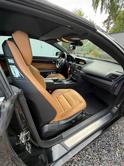 Mercedes-Benz E250 3 of 8