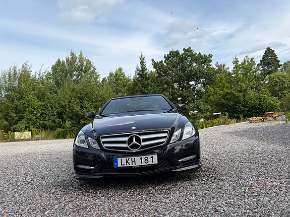 Mercedes-Benz E250 5 of 8