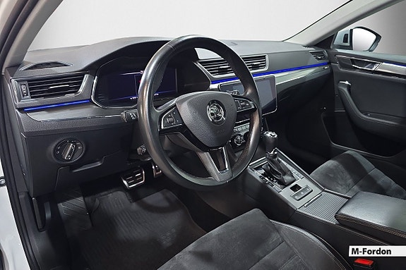 Skoda Superb Scout 12 of 22