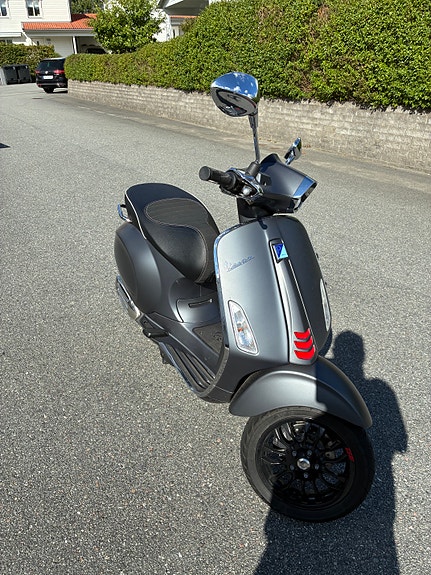 Piaggio Vespa Primavera Sprint 3 of 5