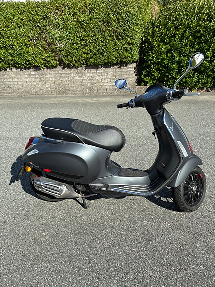 Piaggio Vespa Primavera Sprint 5 of 5
