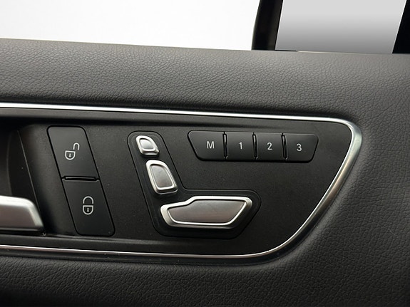 Mercedes-Benz B200 d 11 of 30