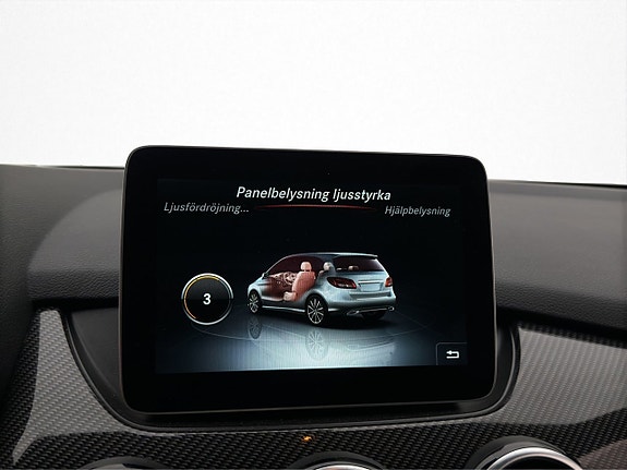 Mercedes-Benz B200 d 24 of 30
