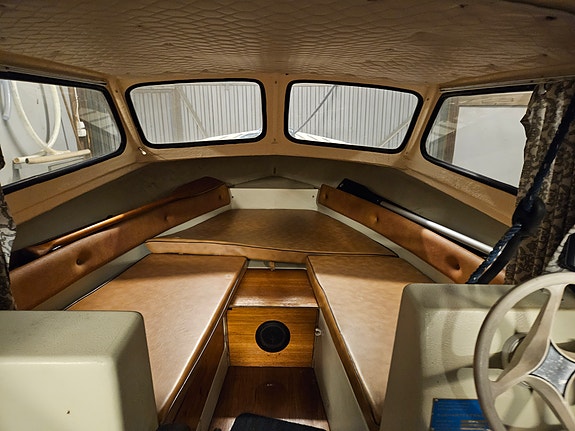 Cresent 535 HT 3 of 5