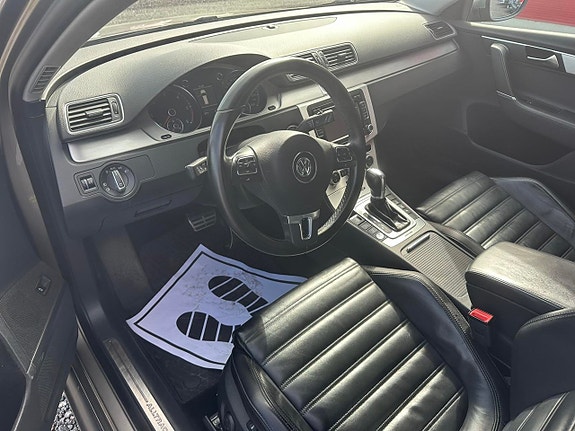Volkswagen Passat Alltrack 5 of 7