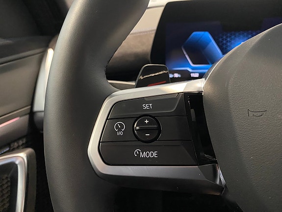 BMW iX2 4 of 17