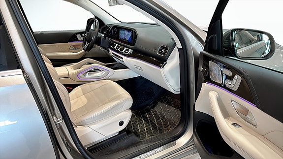 Mercedes-Benz GLE300 d 3 of 26