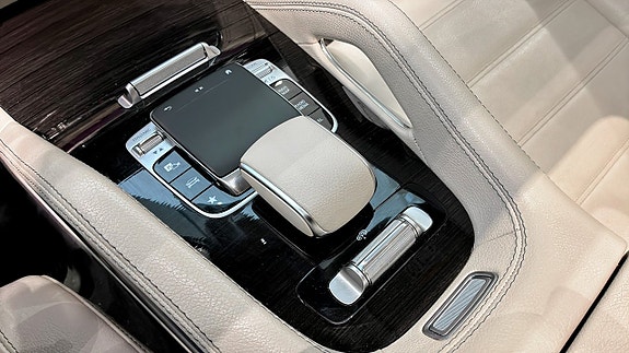 Mercedes-Benz GLE300 d 23 of 26