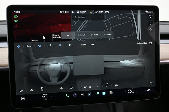 Tesla Model Y 16 of 27