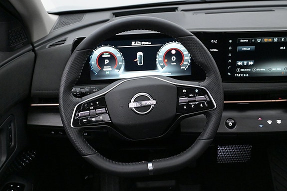 Nissan Ariya 7 of 27