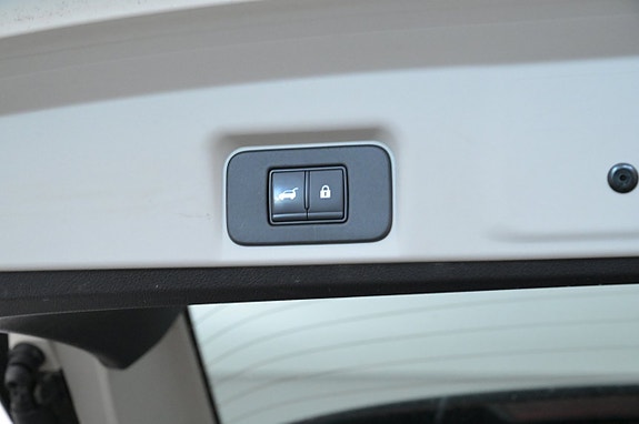 Nissan Ariya 24 of 27