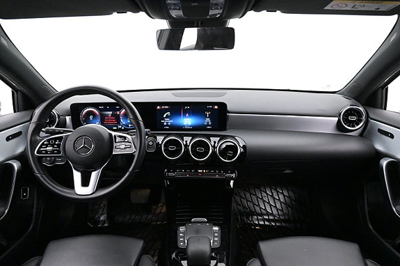 Mercedes-Benz A250 e 6 of 27
