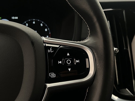 Volvo S60 19 of 30