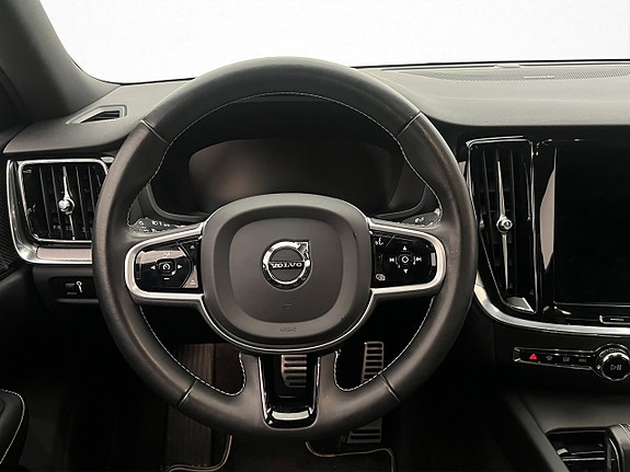 Volvo S60 16 of 30