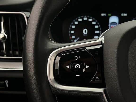 Volvo S60 17 of 30