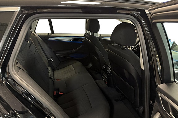 BMW 530e 13 of 24