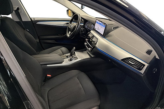 BMW 530e 11 of 24